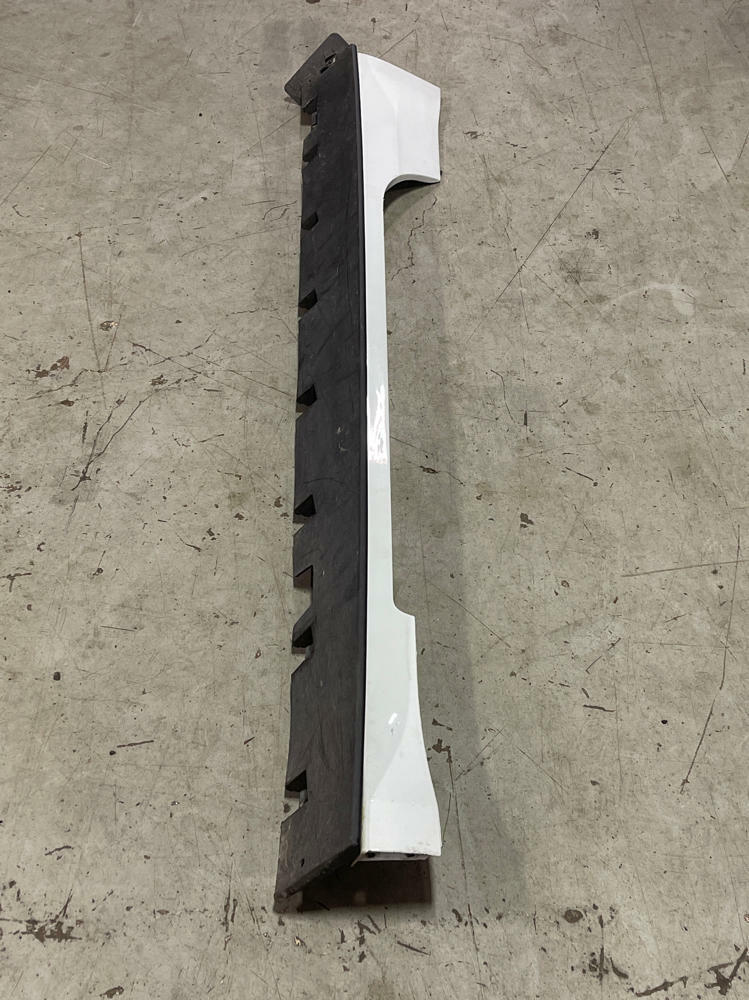 2018-23 Ford Mustang GT Mach One Passenger RH Side Skirt- Code YZ 299