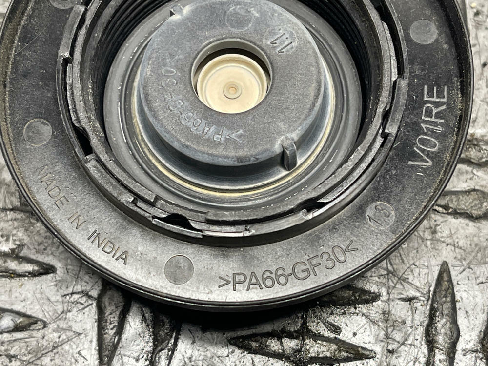 1999-04 Ford Mustang OEM Engine Coolant Tank Cap- CAP ONLY 295