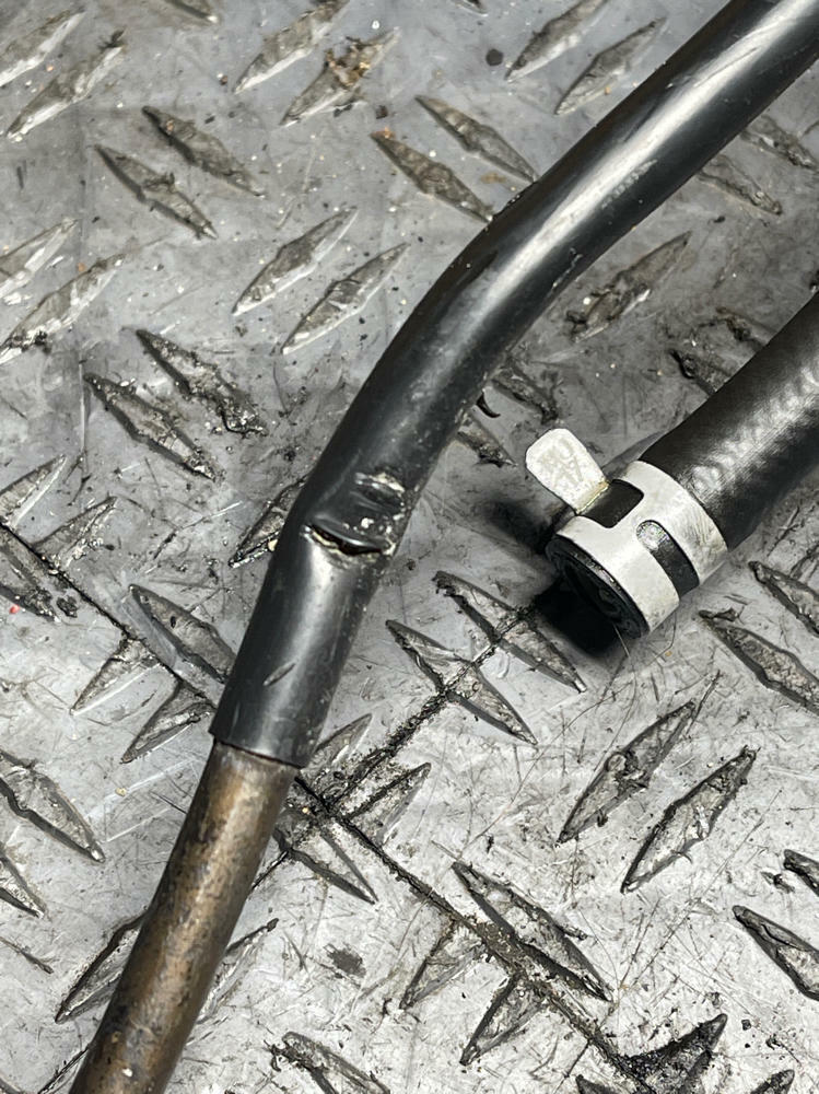 2003-04 Ford Mustang SVT Cobra Return Power Steering Line- Damaged 295