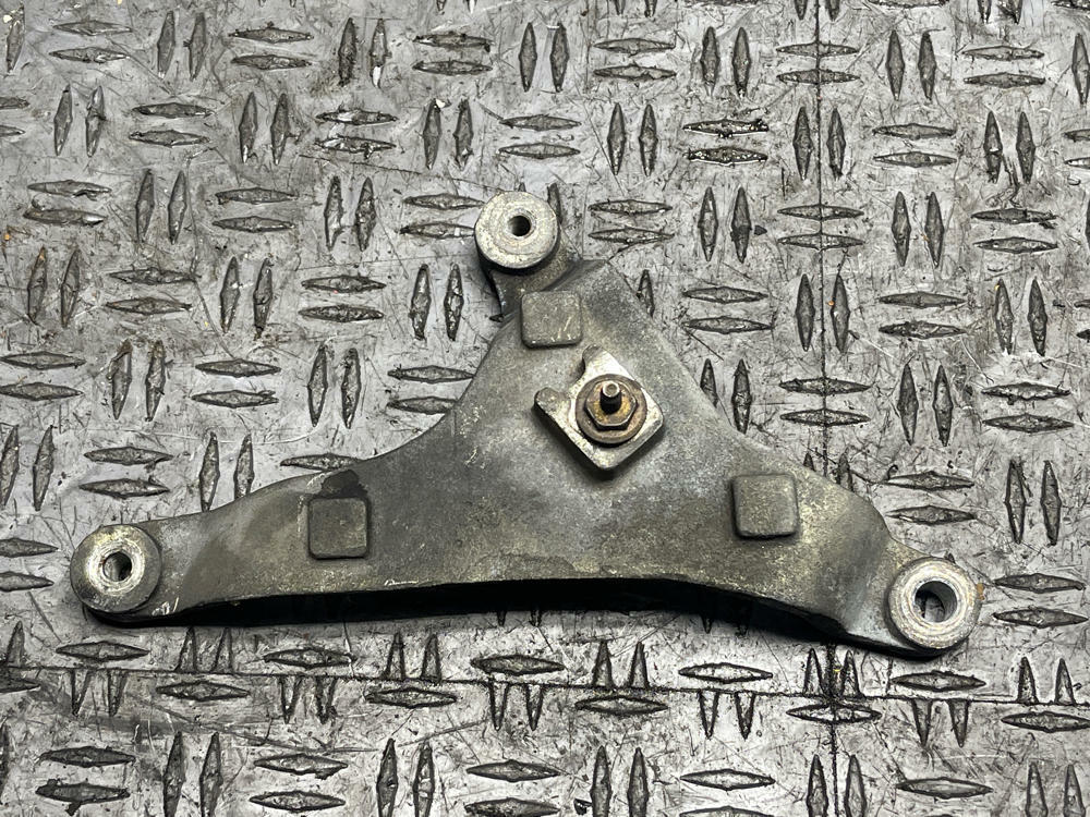 2003-04 Ford Mustang SVT Cobra Alternator Bracket 295