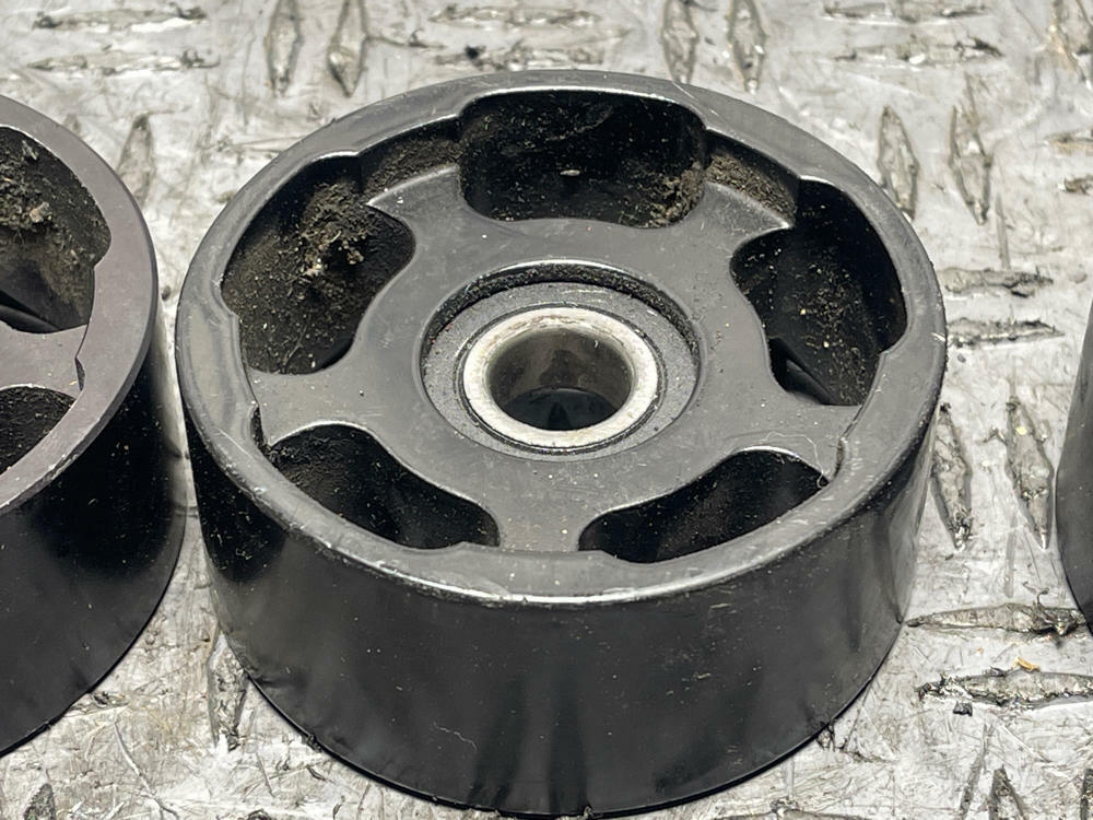2003-04 Ford Mustang SVT Cobra Aftermarket Idler Set 295