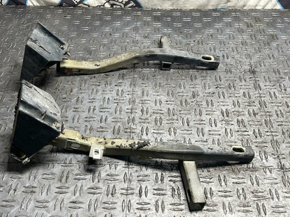 1999-04 Ford Mustang Rear Bumper Support/Mounting Brackets 295