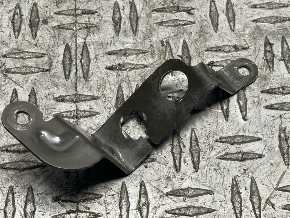 2003-04 Ford Mustang SVT Cobra OEM Throttle Cable Bracket- Eaton M112 S/C 295