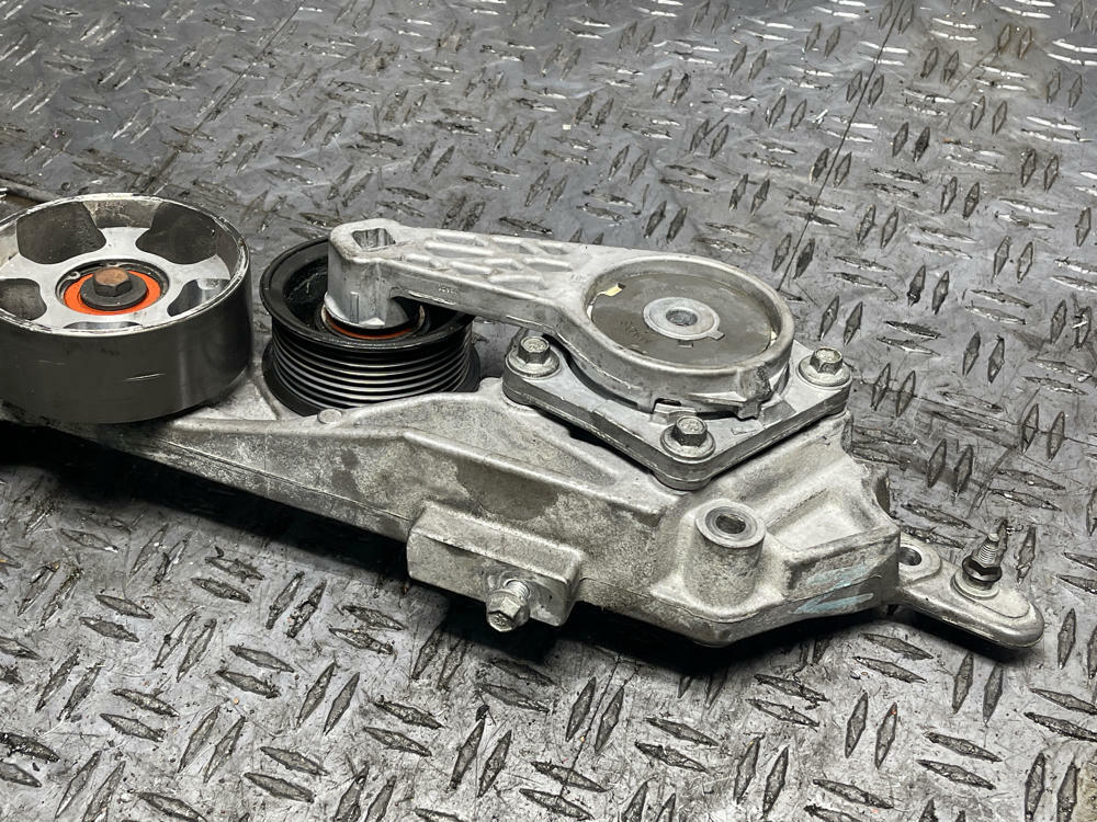 2003-04 Ford Mustang SVT Cobra Loaded Pulley Bridge 13k Miles 308