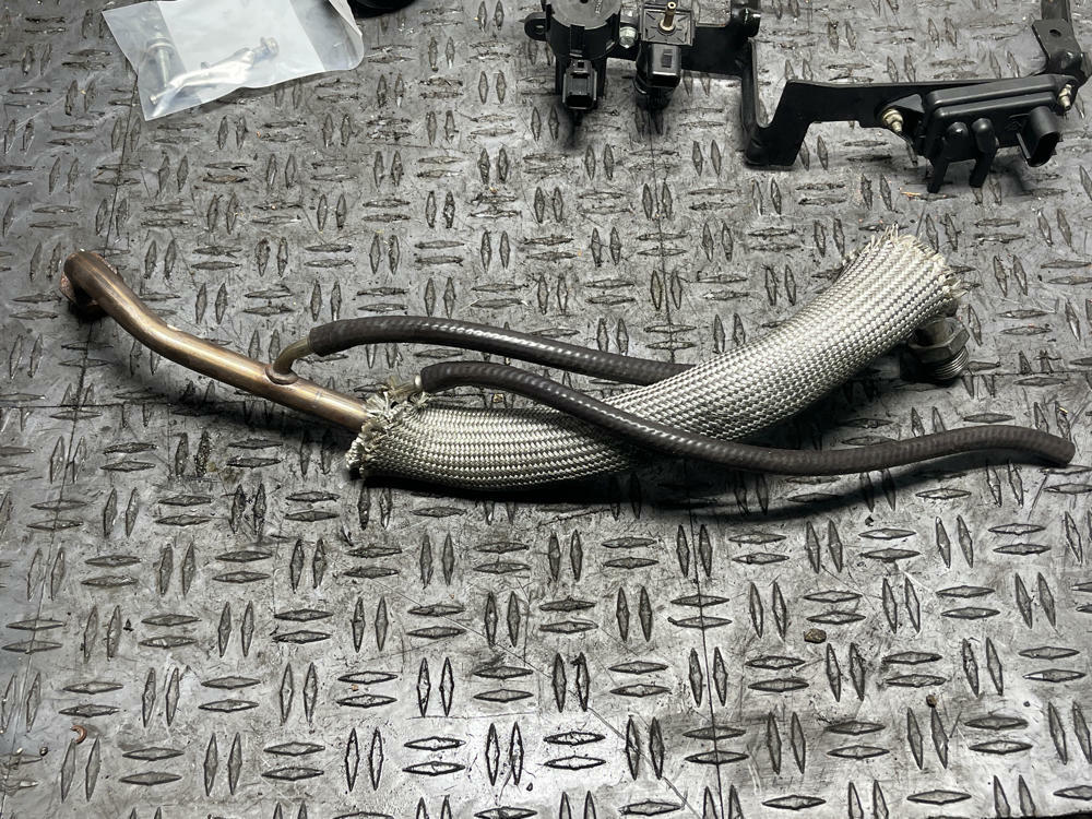 2003-04 Ford Mustang SVT Cobra EGR Tube & Accessories 13K Miles 308