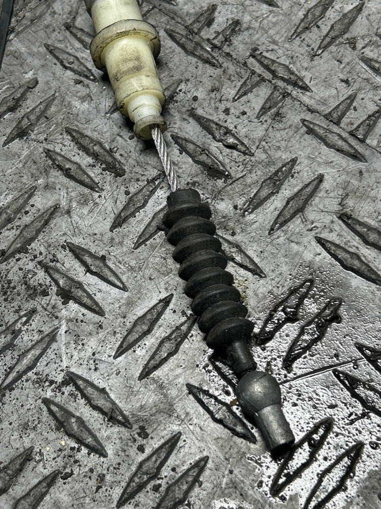 2003-04 Ford Mustang SVT Cobra Repop Clutch Cable w/ McLeod QD 13K Miles 308