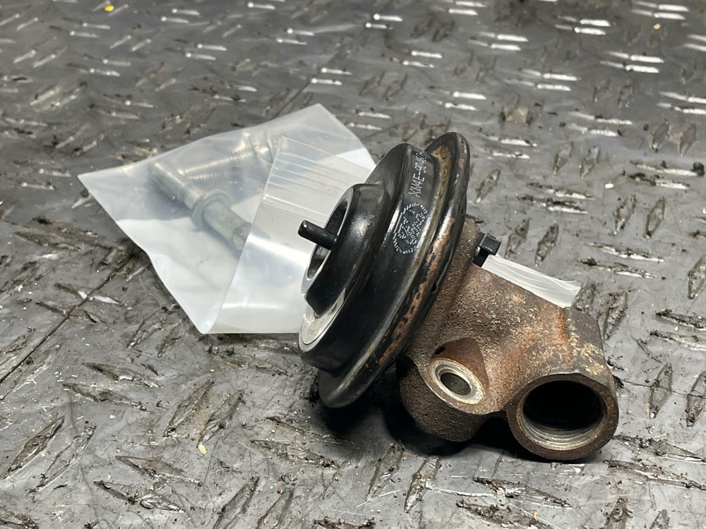 2003-04 Ford Mustang SVT Cobra EGR Tube & Accessories 13K Miles 308