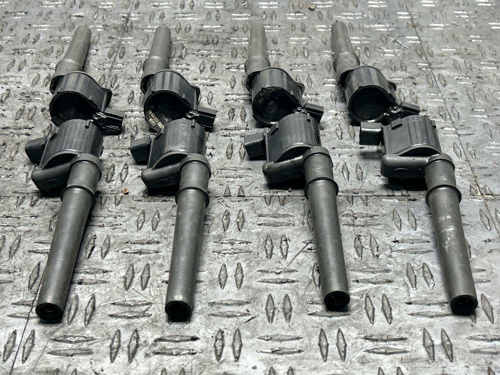 2003-04 Ford Mustang SVT Cobra OEM Coil Pack Set 13K Miles 308