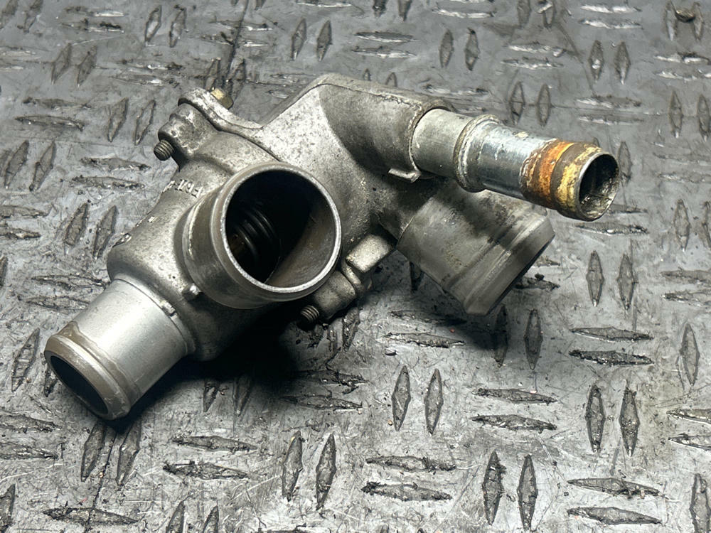 2003-04 Ford Mustang SVT Cobra Thermostat Housing 13k Miles 308