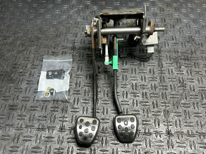 2003-04 Ford Mustang SVT Cobra Pedal Assembly 13K Miles 308