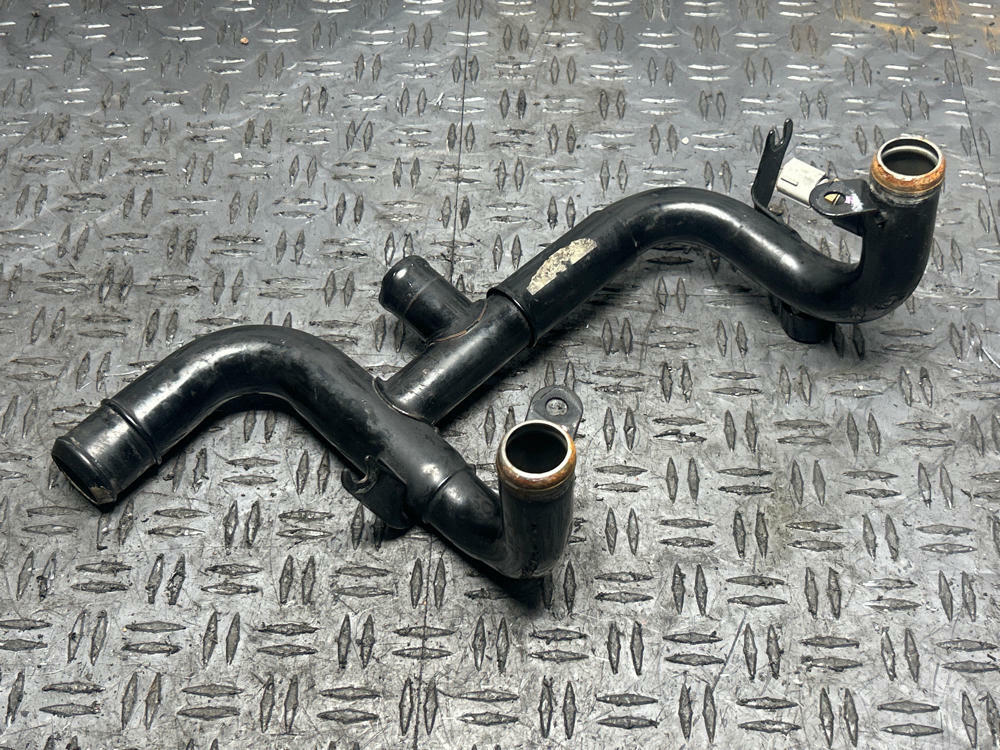 2003-04 Ford Mustang SVT Cobra Coolant Crossover 13k Miles 308