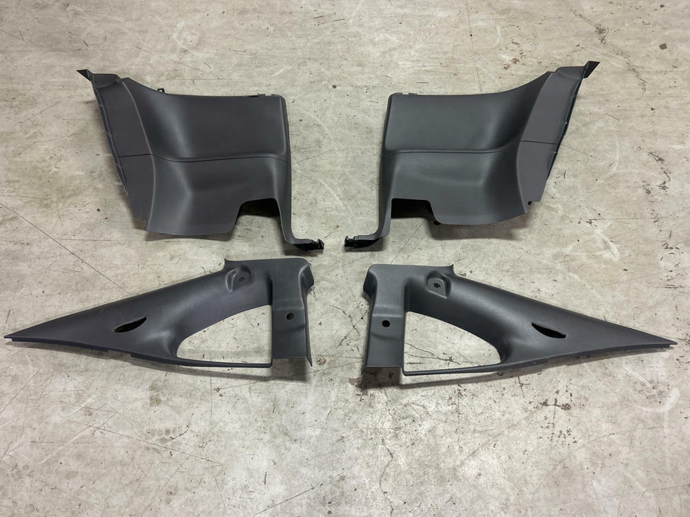 2003-04 Ford Mustang SVT Cobra Rear Plastics 13k Miles 308