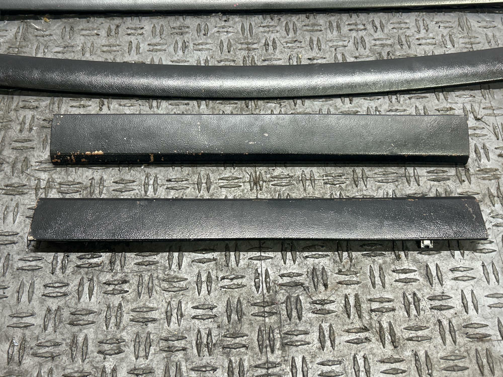 1987-93 Ford Mustang Headliner Trim Notchback 304
