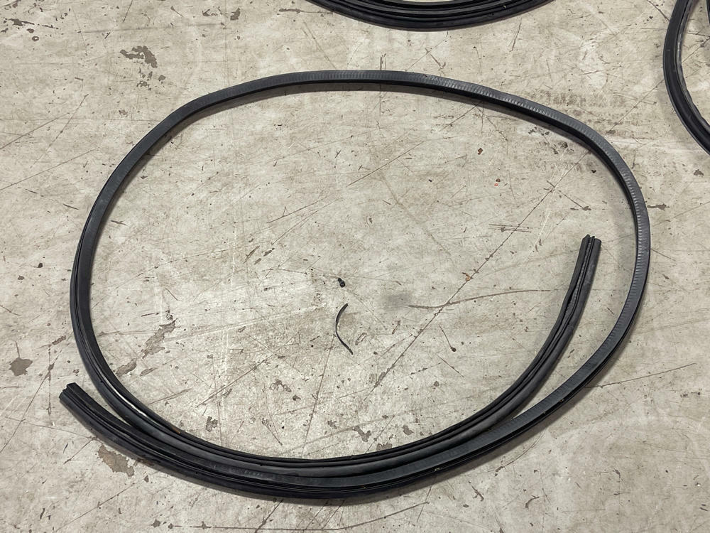 1987-93 Ford Mustang Weather Stripping Set 304