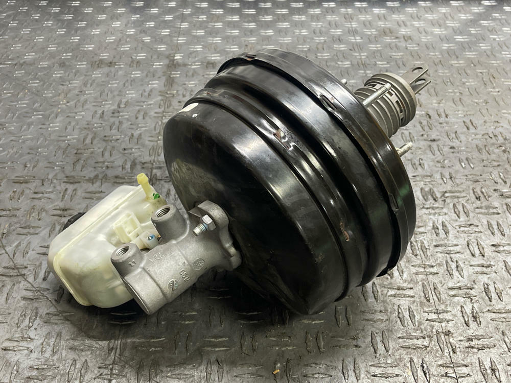 2011-14 Ford Mustang Boss 302 Brake Booster MT 87k Miles 307