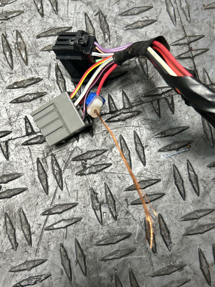 2003 Ford Mustang SVT Cobra Dash Harness 308