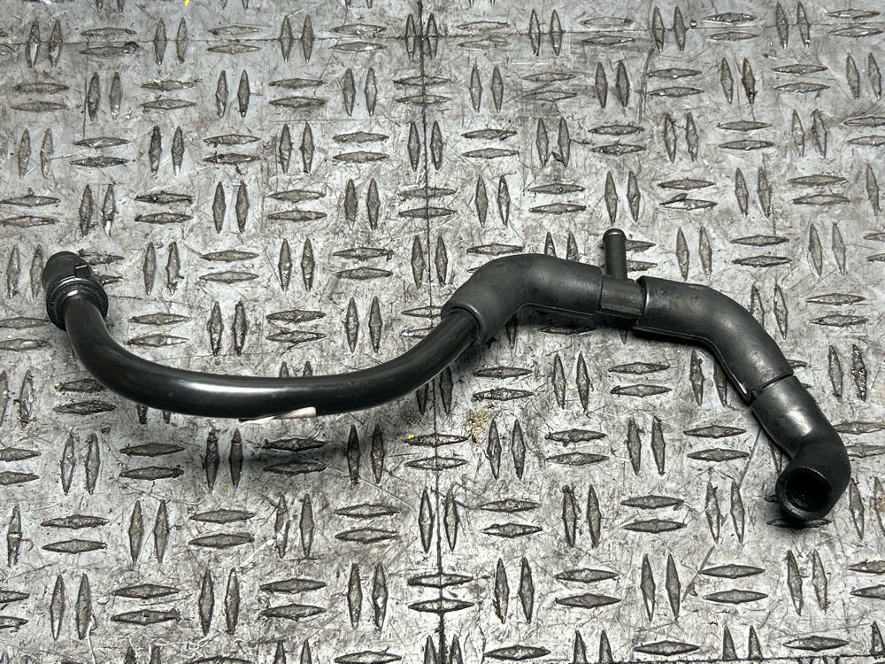 2003-04 Ford Mustang SVT Cobra Lower Intake Vacuum Tee OEM 13k Miles 308