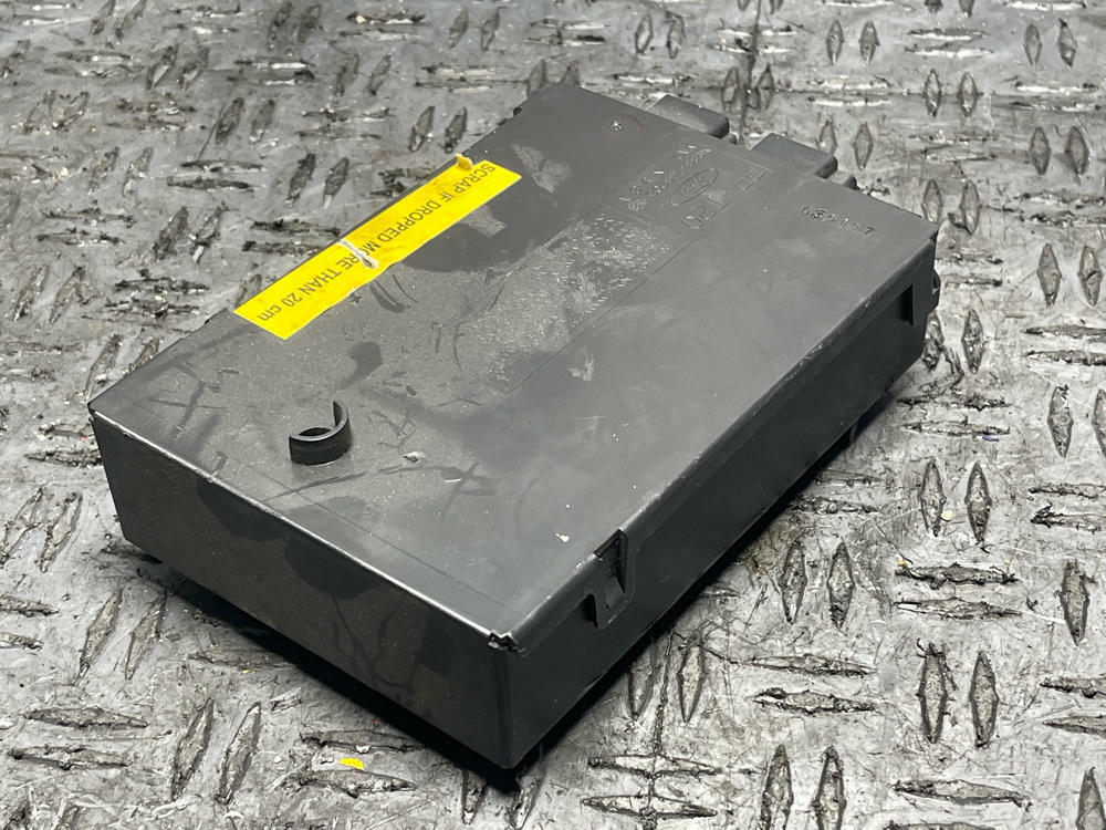 2003-04 Ford Mustang SVT Cobra GEM Module 308