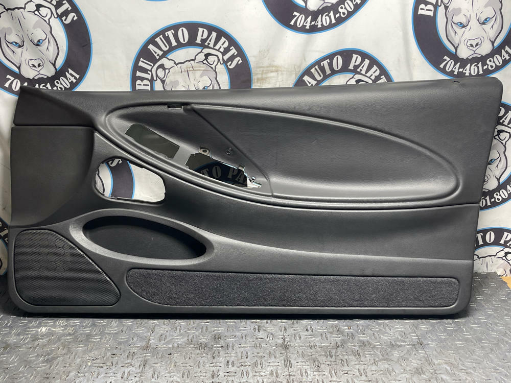 1999-04 Ford Mustang Dark Charcoal Door Panels LH RH Mint 38k Miles 302
