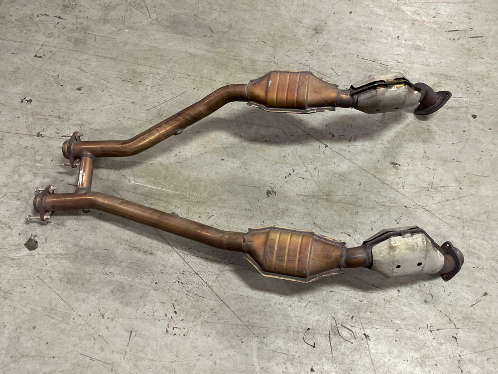 1999-04 Ford Mustang GT OEM H-Pipe 38k Miles 302