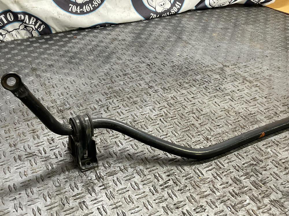1999-04 Ford Mustang GT Front Sway Bar w/ Brackets 38k Miles 302