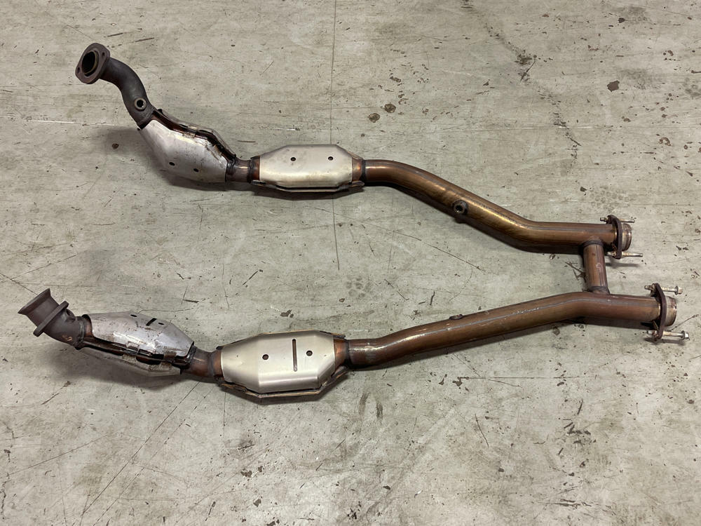 1999-04 Ford Mustang GT OEM H-Pipe 38k Miles 302