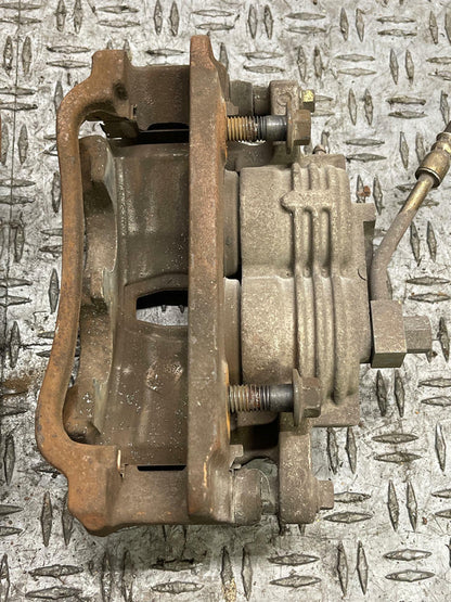 1999-04 Ford Mustang GT Front Calipers LH RH 38k Miles 302