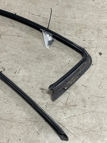2011-14 Ford Mustang Door Weather Stripping Molding Set LH RH- for Coupe 294