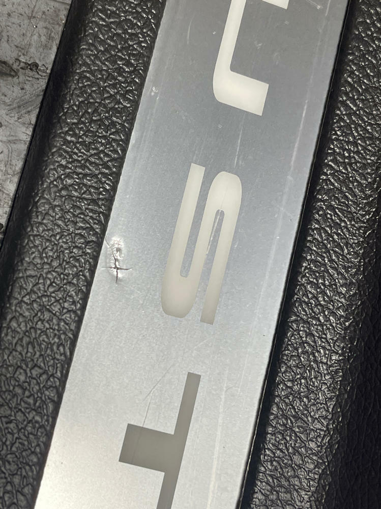 2011-14 Ford Mustang Passener RH Illuminated Door Sill  294