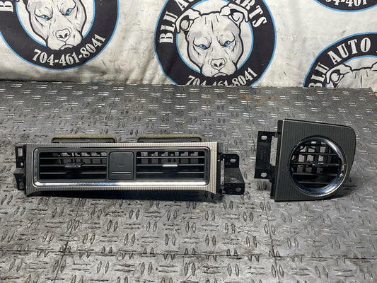 2011-14 Ford Mustang HVAC Dash Vent & Trim Lot 294
