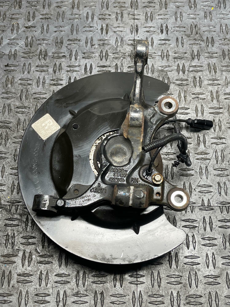 2011-14 Ford Mustang Passenger RH Spindle Assembly 61k Miles 294