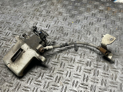 2011-14 Ford Mustang GT Rear Brake Calipers LH RH 294