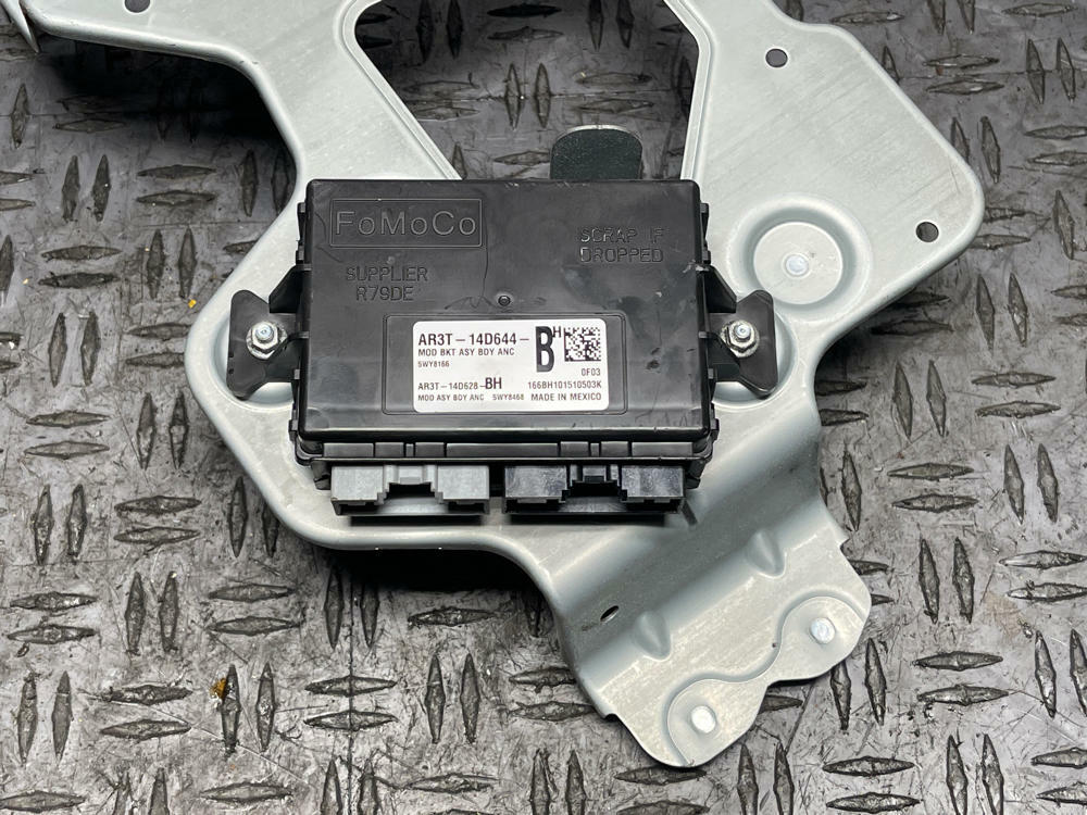 2011-14 Ford Mustang Lighting Control Module 294