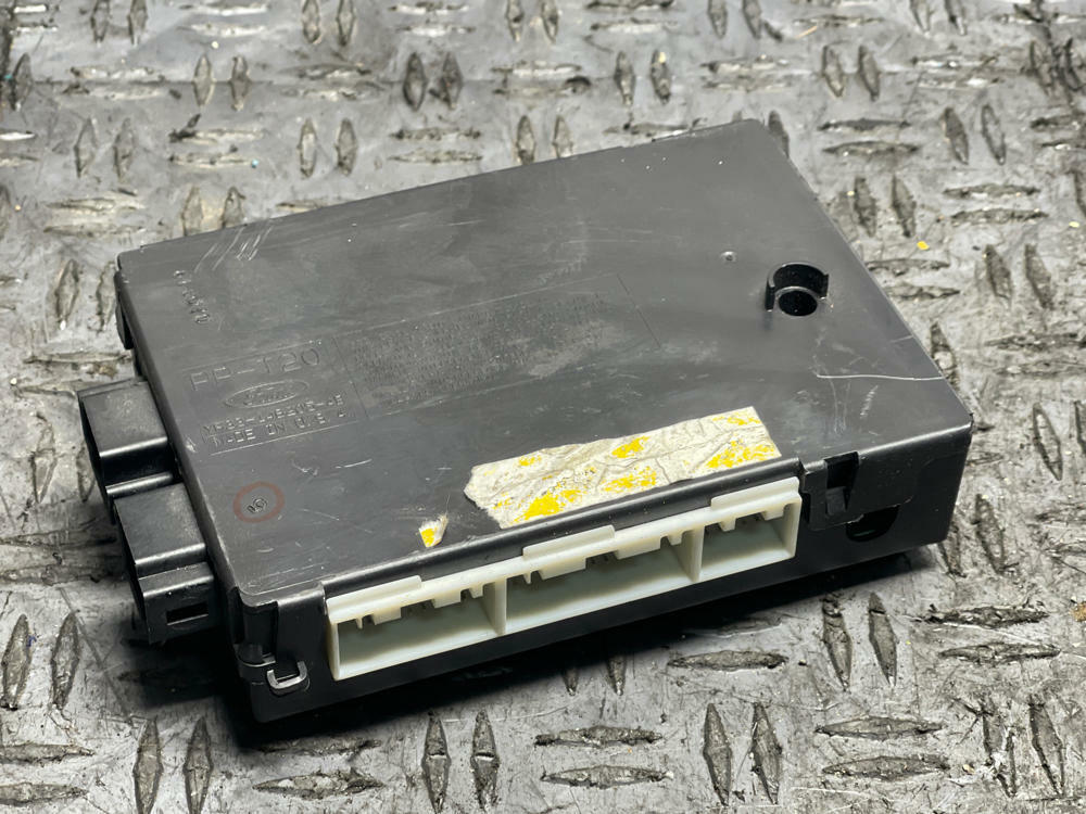 2003-04 Ford Mustang SVT Cobra OEM GEM Module 304