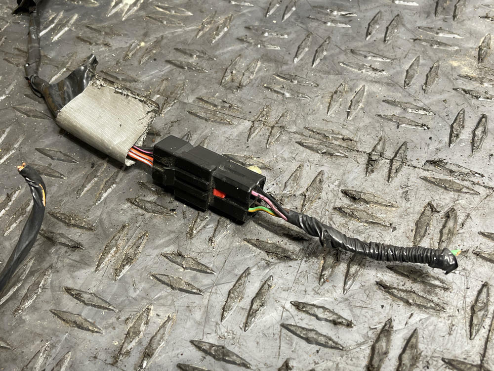 1987-93 Ford Mustang Tail Light Harness- SPLICED 304