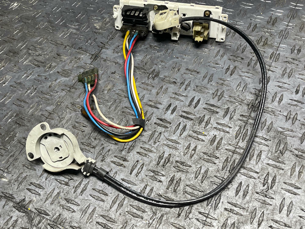 1999-04 Ford Mustang HVAC Control Panel 304