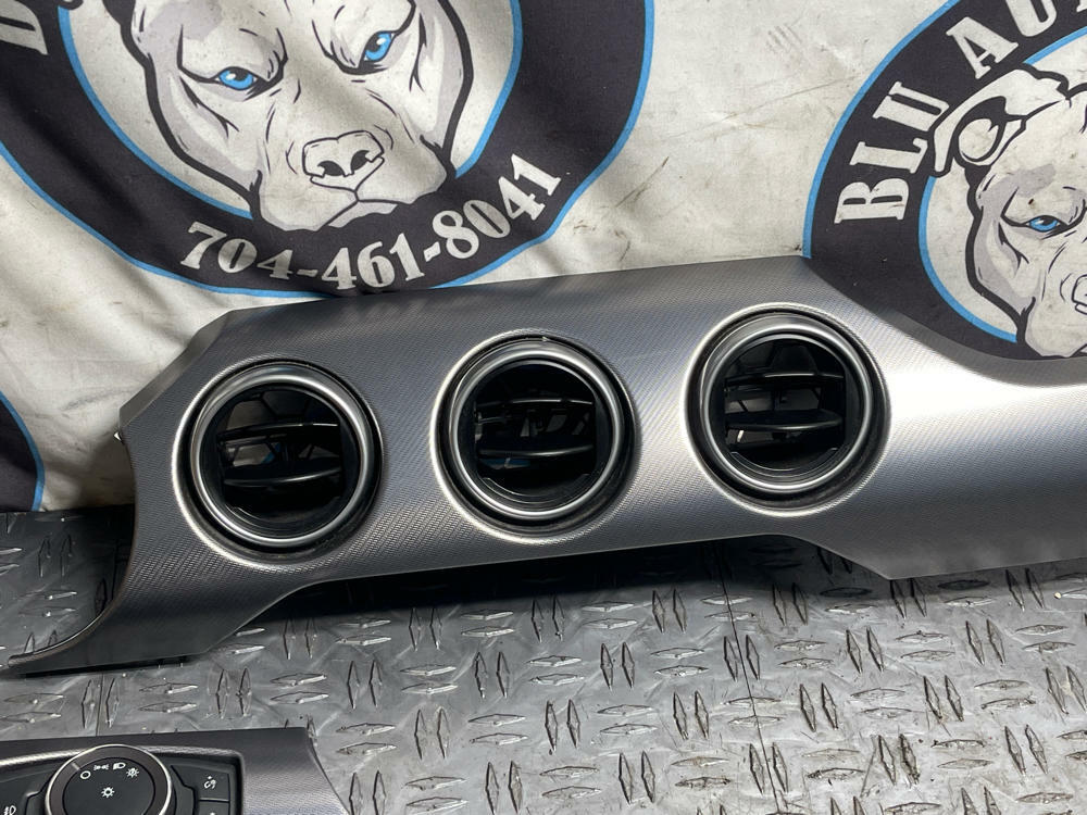 2018-23 Ford Mustang Dash Trim & Vent Set 56k Miles 310
