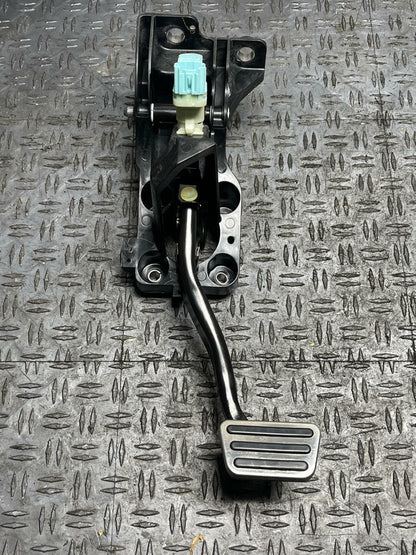 2018-23 Ford Mustang Brake Pedal Assembly  (10R80) 56k Miles 310