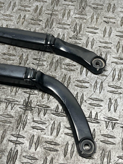 2018-23 Ford Mustang Wiper Arms Pair LH RH 56k Miles 310