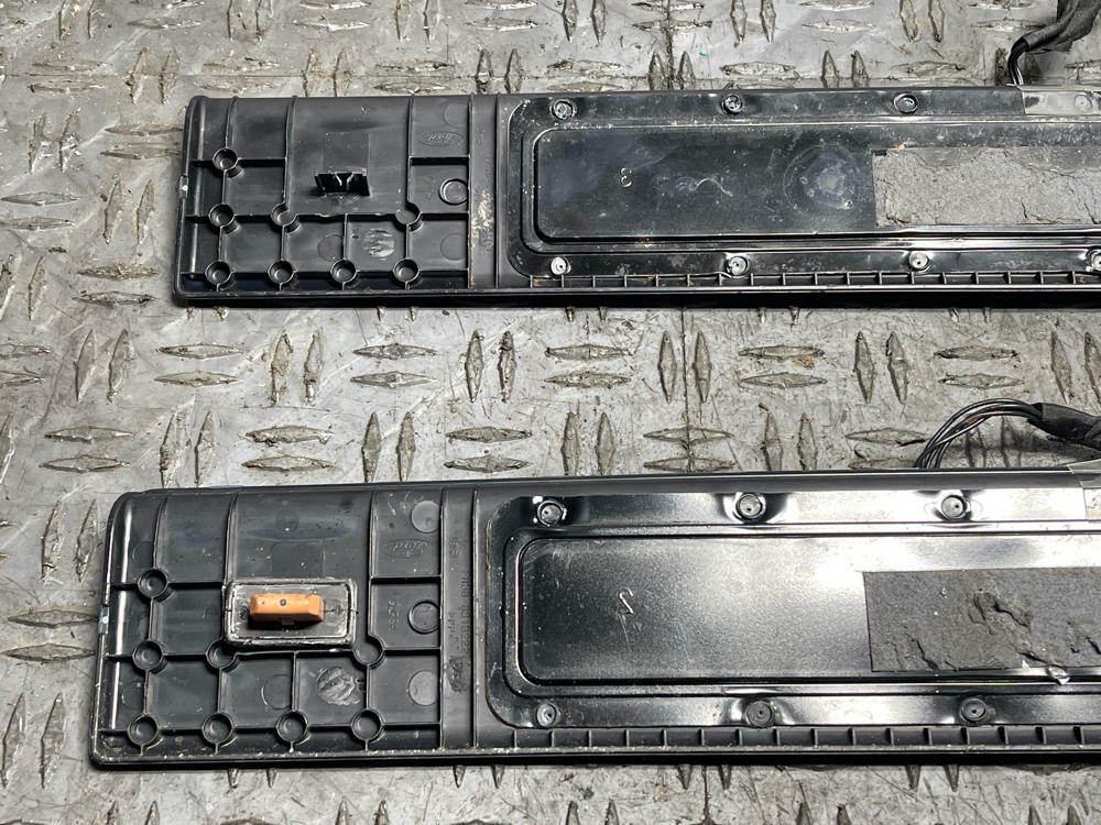 2018-23 Ford Mustang Illuminated Premium Door Sills LH RH 56k Miles 310