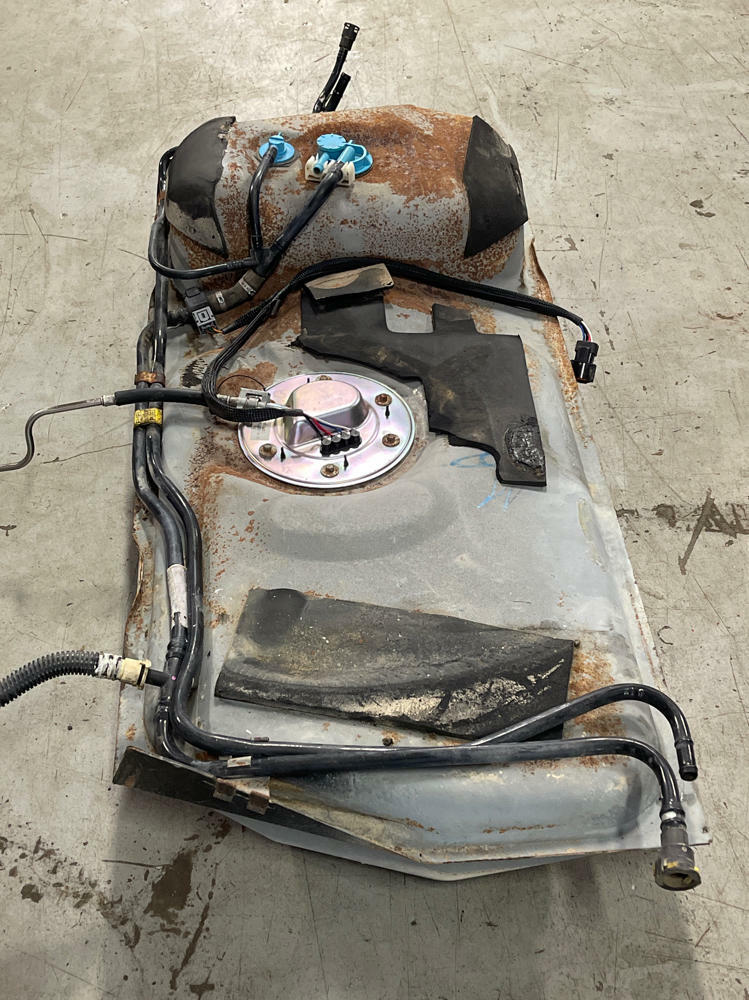 2003-04 Ford Mustang SVT Cobra Fuel Tank Assembly 94k Miles 314