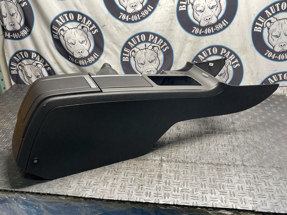 2011-14 Ford Mustang GT Center Console 32k Miles 311