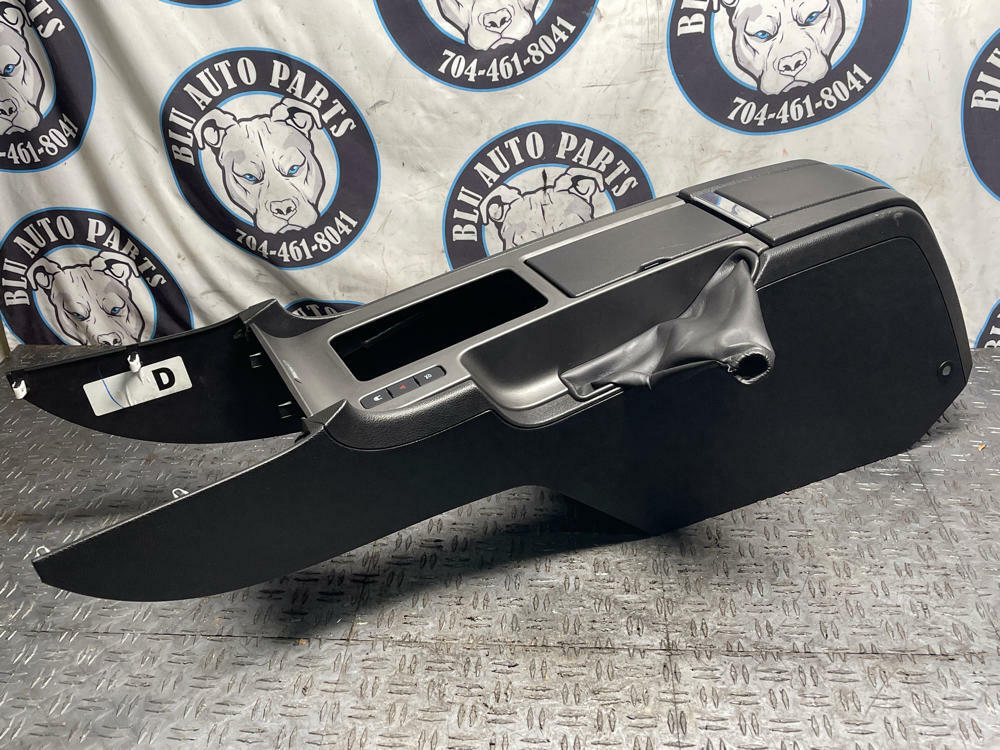 2011-14 Ford Mustang GT Center Console 32k Miles 311