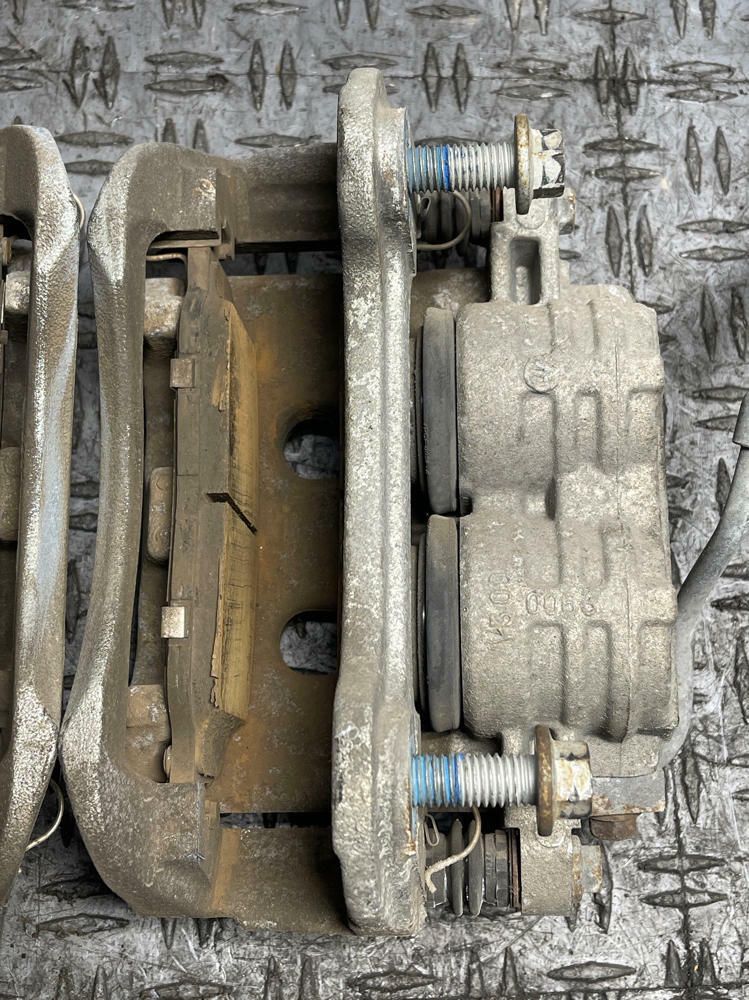 2011-14 Ford Mustang GT Front Brake Calipers LH RH 32k Miles 311
