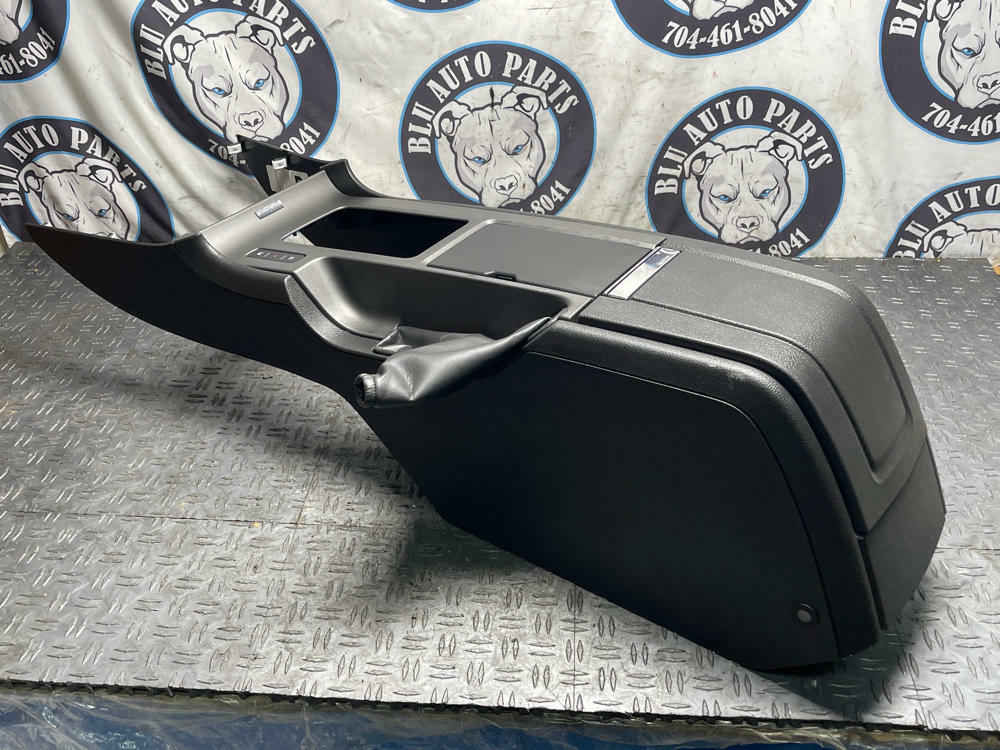 2011-14 Ford Mustang GT Center Console 32k Miles 311