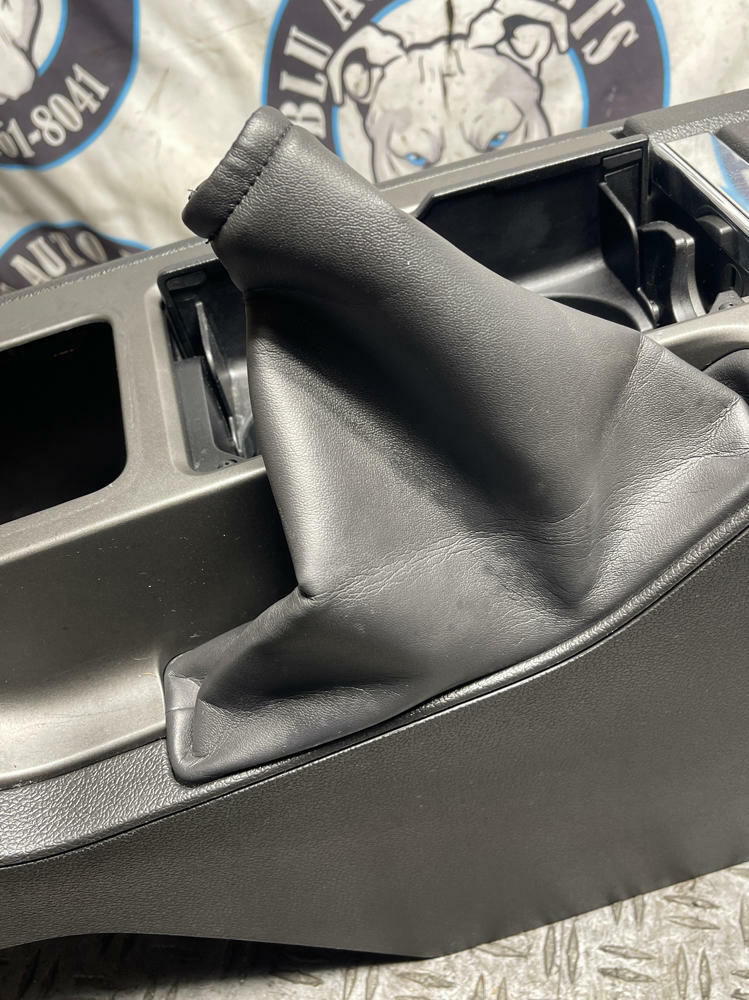 2011-14 Ford Mustang GT Center Console 32k Miles 311