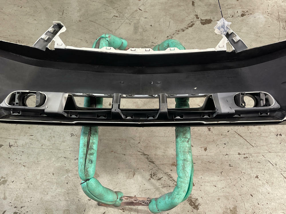 2011-12 Ford Mustang GT OEM Front Bumper 32k Miles 311