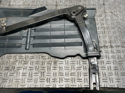 2011-14 Ford Mustang GT Under Engine Splash Sheild 32k Miles 311