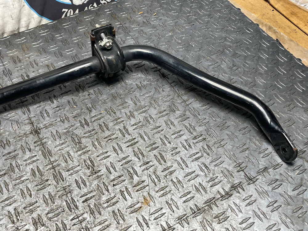 2011-14 Ford Mustang GT Front Sway Bar w/ Brackets 32k Miles 311