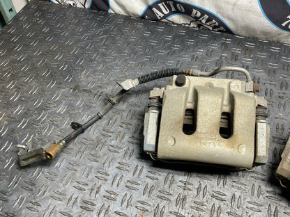 2011-14 Ford Mustang GT Front Brake Calipers LH RH 32k Miles 311